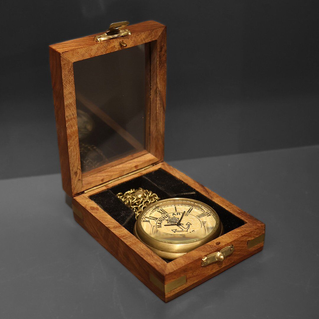 Pirinç Marine Arts Köstekli Saat