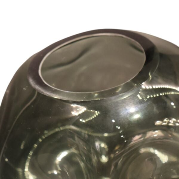 Gömülü Yuvarlak Cam Vazo