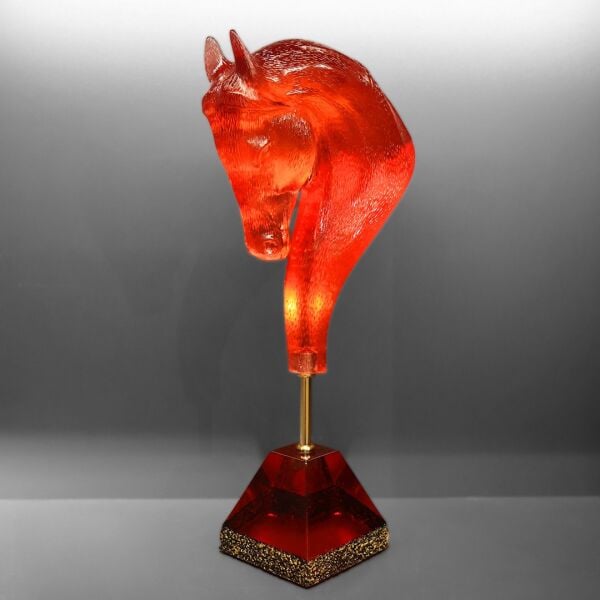 Reçine At Heykeli Kırmızı