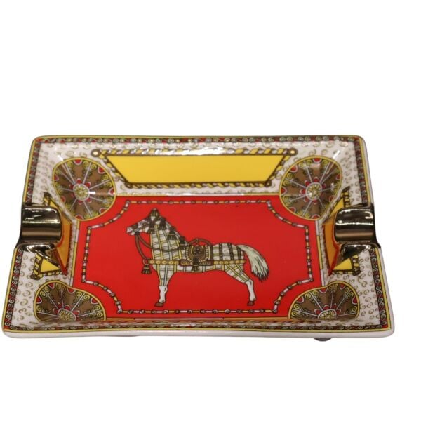 Kırmız At Küçük Küllük