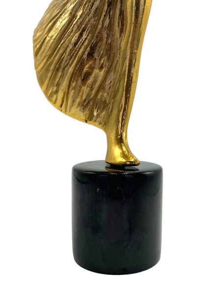 Balerin Mermer Ayaklı Aksesuar Gold