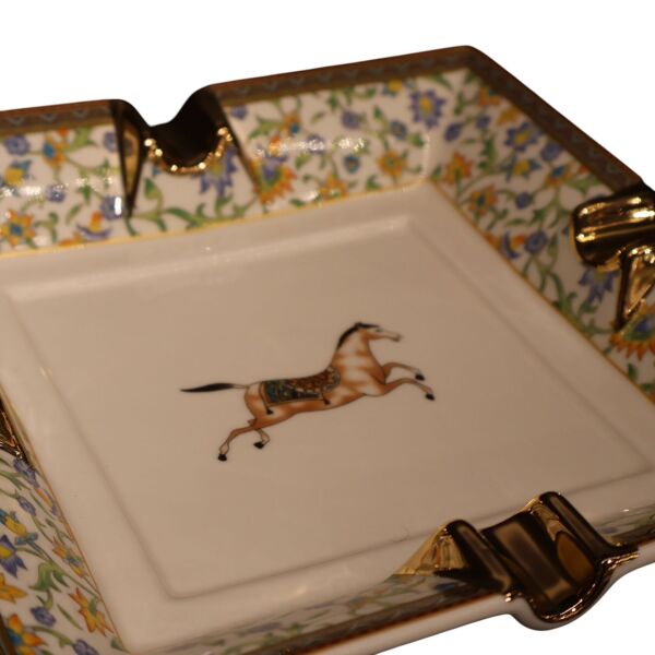 Dört Gözlü Pro Küllük Çiçek Desen