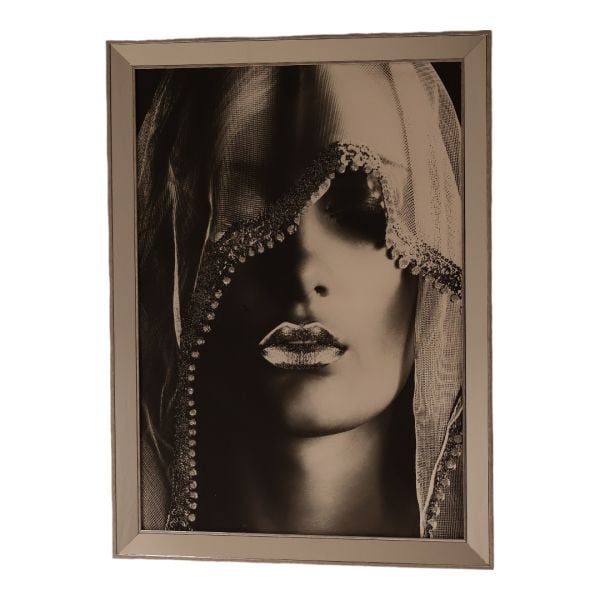 Gümüş Ayna Çerçeveli Etnik Eşarplı Kadın Tablo 70x100 CM