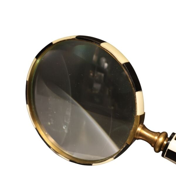 Büyük Siyah Beyaz Büyüteç