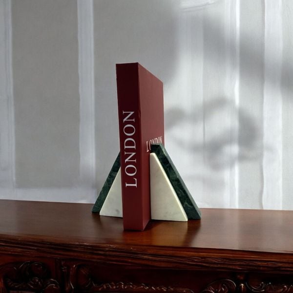 Üçgen Mermer Kitap Tutucu Yeşil