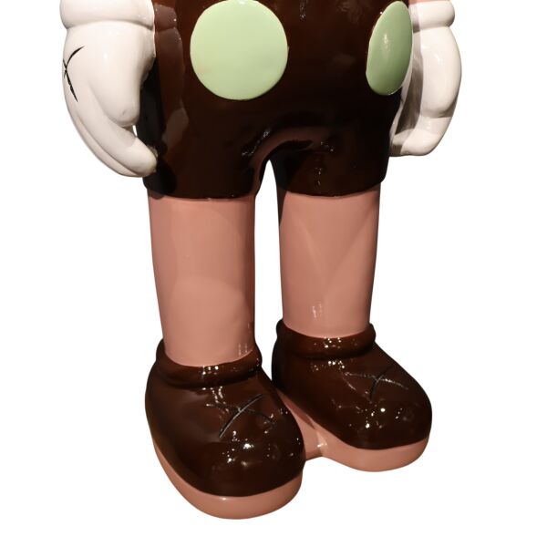 Pembe Kahverengi Kaws Büst