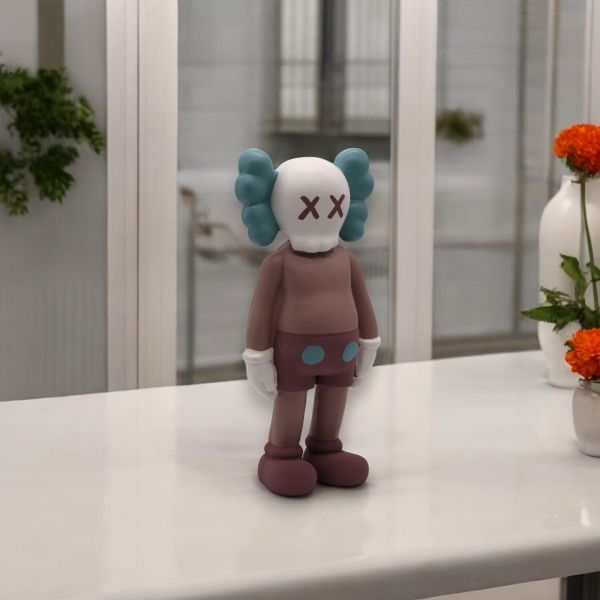 Kaws 34 CM