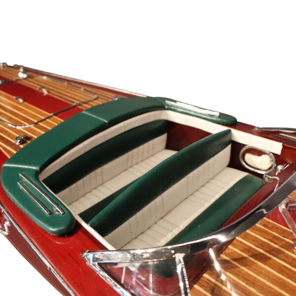 Yeşil Kırmızı Yat