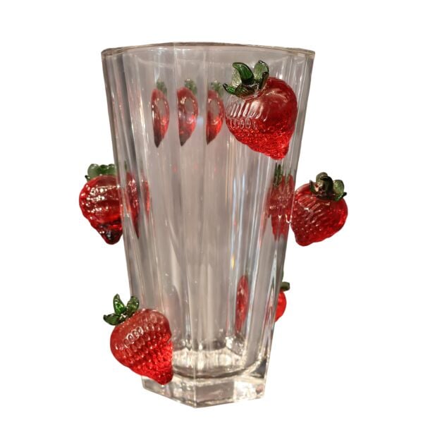 Çilek Detaylı Vazo