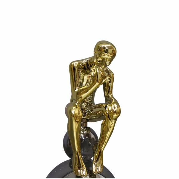 Küre Üstünde Düşünen Adam Küçük Boy Gold