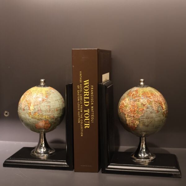 Kitap Tutucu Set Dünya