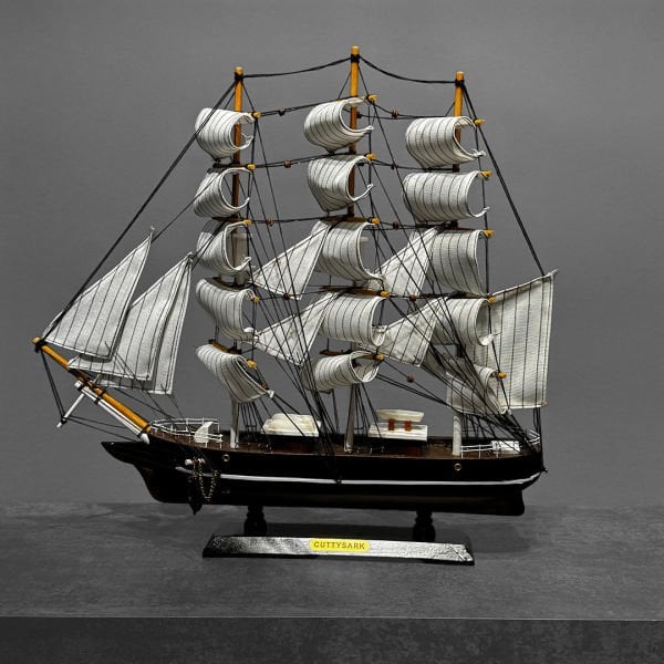 Yelkenli 50x48 CM Kahve Rengi Siyah