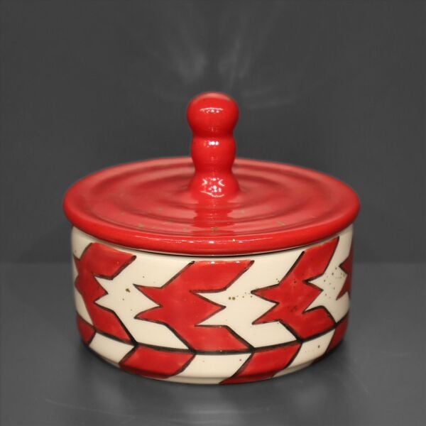 Kaz Ayağı Desen Damla Kapak Kırmızı Kutu