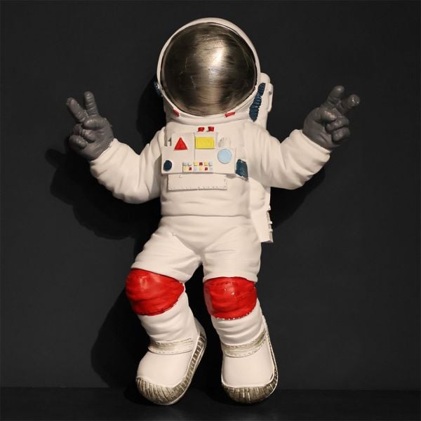 Astronot Duvar Aksesuarı 45cm Beyaz Gümüş