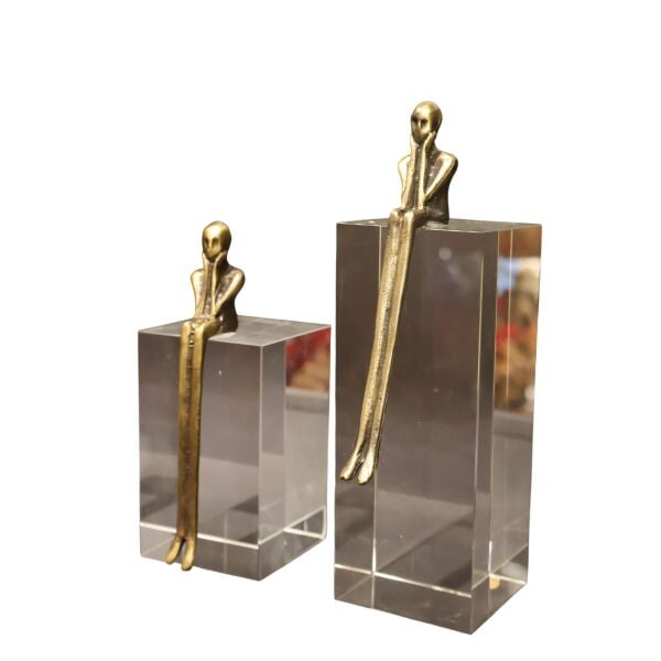 Kristal Oturan Adam Eskitme