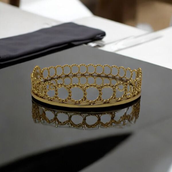 YUVARLAK PİRİNÇ ARI DETAYLI TEPSİ Gold