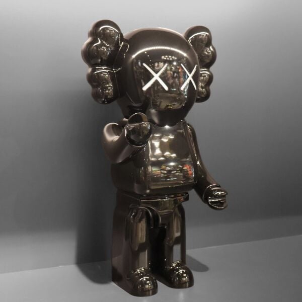 Siyah Kaws Bear Speaker