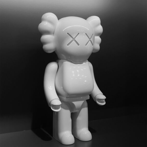 Beyaz Kaws Bear Speaker