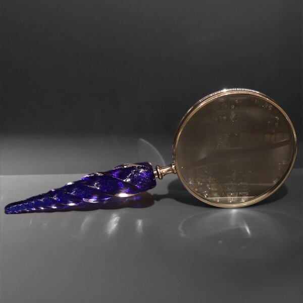 Lacivert Cam Büyük Kıvrımlı Büyüteç