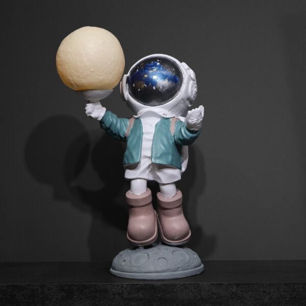 Astronot Lambalı Model